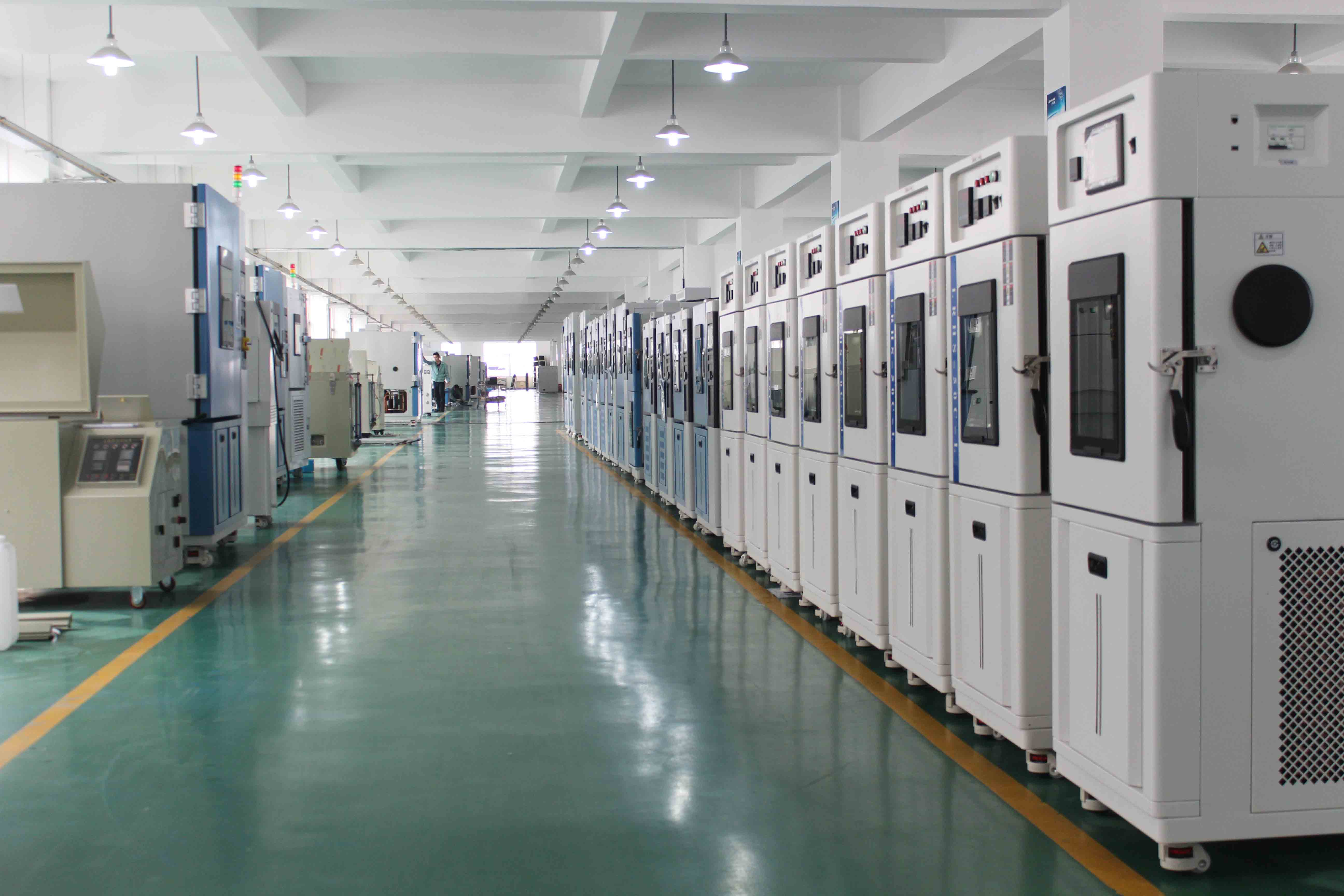 試驗(yàn)設(shè)備展廳